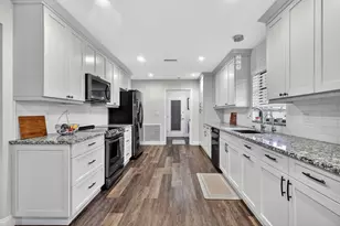 10659 Greentrail Dr S, Boynton Beach, FL 33436 - Photo 10