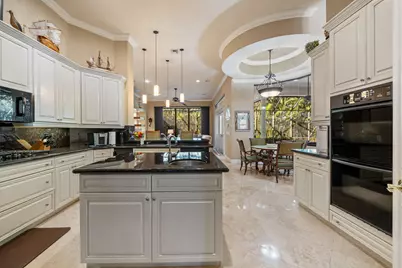 10710 Versailles Boulevard, Wellington, FL 33449 - Photo 6