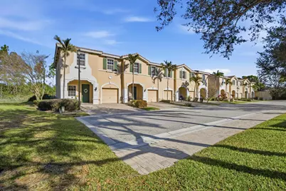 75 SW Squirrel Nest Way, Stuart, FL 34997 - Photo 32