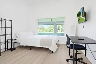 468 SW Prado Ave, Port Saint Lucie, FL 34983 - Photo 14