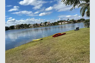 12179 Sunset Point Circle, Wellington, FL 33414 - Photo 4