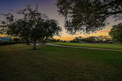 413 S Country Club Drive, Atlantis, FL 33462 - Photo 66