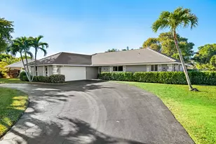 413 S Country Club Dr, Atlantis, FL 33462 - Photo 4