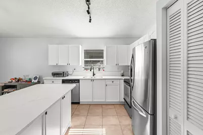 6680 Green Island Circle, Lake Worth, FL 33463 - Photo 8