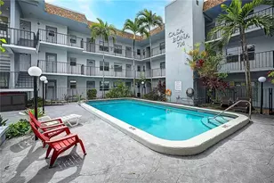 714 NE 10th St, Hallandale Beach, FL 33009 - Photo 2