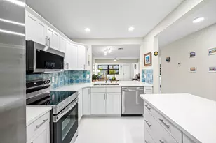 2016 SW 29th Ct, Delray Beach, FL 33445 - Photo 2