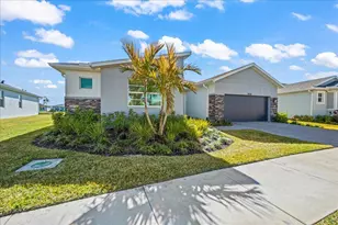 14236 SW Murney Way, Port Saint Lucie, FL 34987 - Photo 2