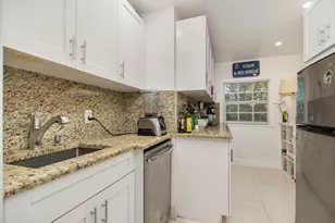 324 Pilgrim Rd, West Palm Beach, FL 33405 - Photo 20