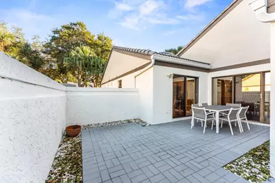 37 Clubhouse Lane, Boynton Beach, FL 33436 - Photo 32