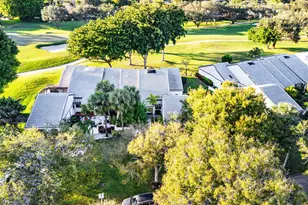 37 Clubhouse Ln, Boynton Beach, FL 33436 - Photo 42