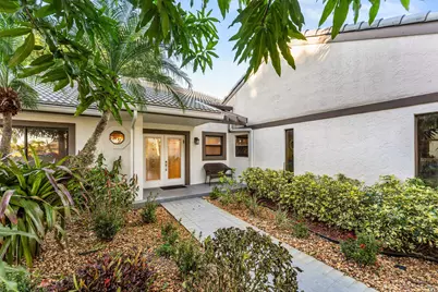 37 Clubhouse Lane, Boynton Beach, FL 33436 - Photo 4