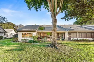 37 Clubhouse Ln, Boynton Beach, FL 33436 - Photo 36