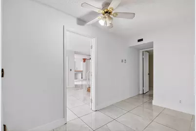 136 Woodland Road, Palm Springs, FL 33461 - Photo 14