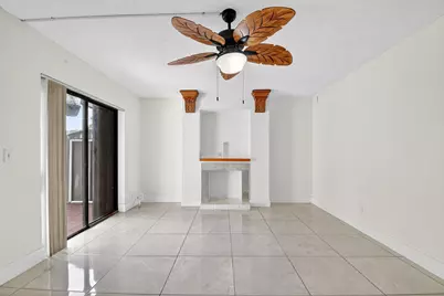 136 Woodland Road, Palm Springs, FL 33461 - Photo 12