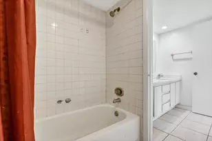 136 Woodland Rd, Palm Springs, FL 33461 - Photo 36