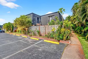 136 Woodland Rd, Lake Worth Beach, FL 33461 - Photo 2