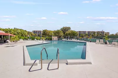 3871 Via Poinciana #104, Lake Worth, FL 33467 - Photo 16