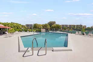 3871 Via Poinciana, Lake Worth, FL 33467 - Photo 16