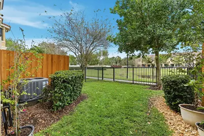 10457 Wellington Parc Drive, Wellington, FL 33449 - Photo 22