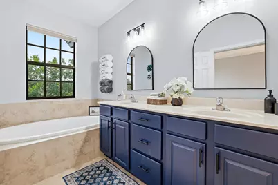 10457 Wellington Parc Drive, Wellington, FL 33449 - Photo 14