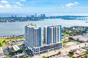 220 Lake Shore Dr, Lake Park, FL 33403 - Photo 32