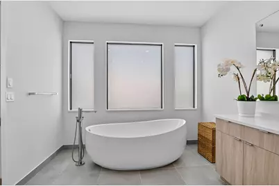 8366 Essex Country Club Drive, Boca Raton, FL 33434 - Photo 38