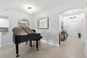 10684 Ivanhoe Ln, Wellington, FL 33414 - Photo 6