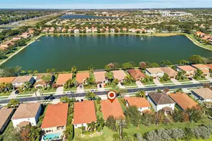 10684 Ivanhoe Ln, Wellington, FL 33414 - Photo 32