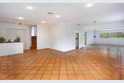 121 Costello Road, West Palm Beach, FL 33405 - Photo 4