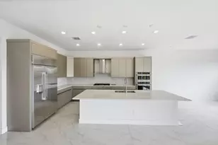 10140 Royal Ascot Ave, Lake Worth, FL 33449 - Photo 2