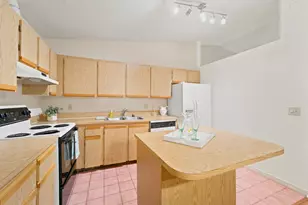 4413 Woodstock Dr, West Palm Beach, FL 33409 - Photo 8