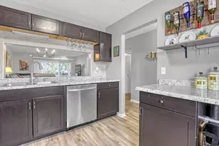 553 Covered Bridge Blvd, Lake Worth, FL 33467 - Photo 8