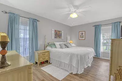 553 Covered Bridge Boulevard, Lake Worth, FL 33467 - Photo 18