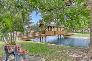 553 Covered Bridge Blvd, Lake Worth, FL 33467 - Photo 40