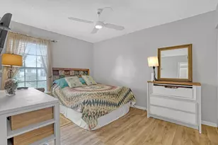 553 Covered Bridge Blvd, Lake Worth, FL 33467 - Photo 10