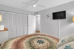 553 Covered Bridge Blvd, Lake Worth, FL 33467 - Photo 12