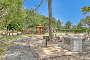 553 Covered Bridge Blvd, Lake Worth, FL 33467 - Photo 38