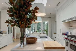 208 Sandpiper Dr, Palm Beach, FL 33480 - Photo 8