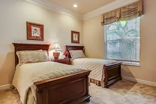 116 Bianca Dr, Palm Beach Gardens, FL 33418 - Photo 4