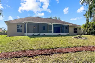 117 SW Glenwood Dr, Port Saint Lucie, FL 34984 - Photo 2