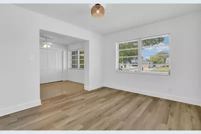 702 Sunset Drive, Lake Worth Beach, FL 33461 - Photo 22