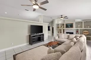 2826 SE Calvin St, Port Saint Lucie, FL 34952 - Photo 4