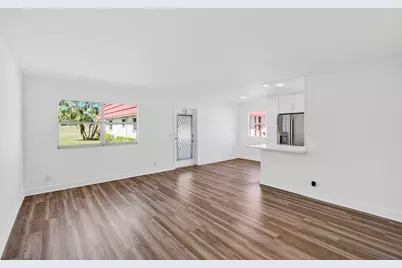 237 Waterford J, Delray Beach, FL 33446 - Photo 4