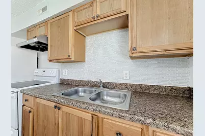 694 Michigan Court #3, Saint Cloud, FL 34769 - Photo 8