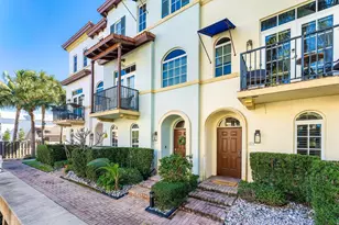 813 Estancia Wy, Boynton Beach, FL 33435 - Photo 2