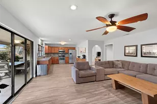 2033 SE Allamanda Dr, Port Saint Lucie, FL 34952 - Photo 10