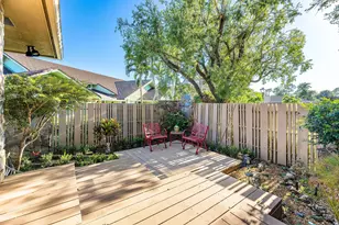 4 Sutherland Ct, Palm Beach Gardens, FL 33418 - Photo 8