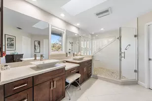 4 Sutherland Ct, Palm Beach Gardens, FL 33418 - Photo 34