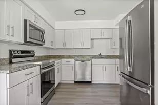 230 SW 13th Ave, Delray Beach, FL 33444 - Photo 1