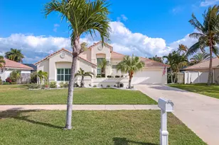 29 Dogwood Cir, Boynton Beach, FL 33436 - Photo 1